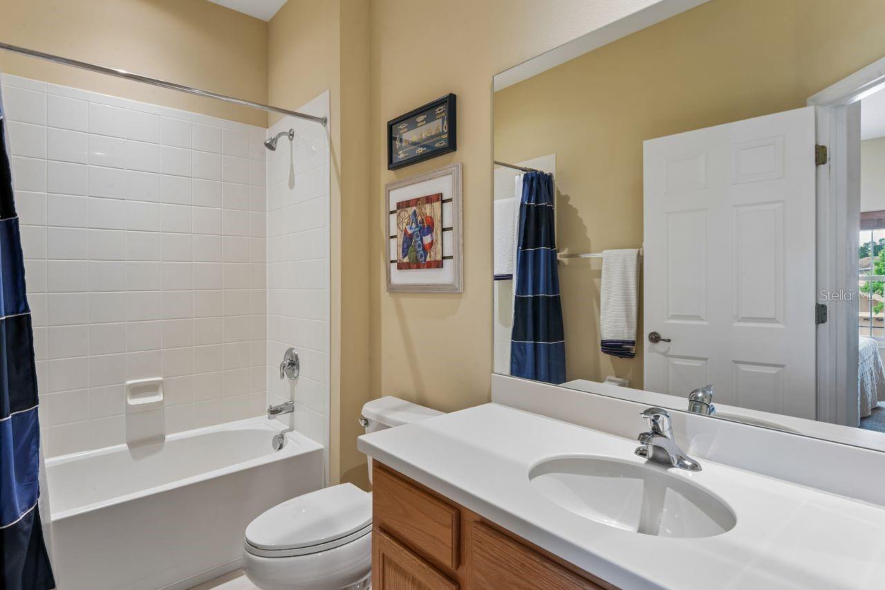WATERS EDGE 04 - Residential