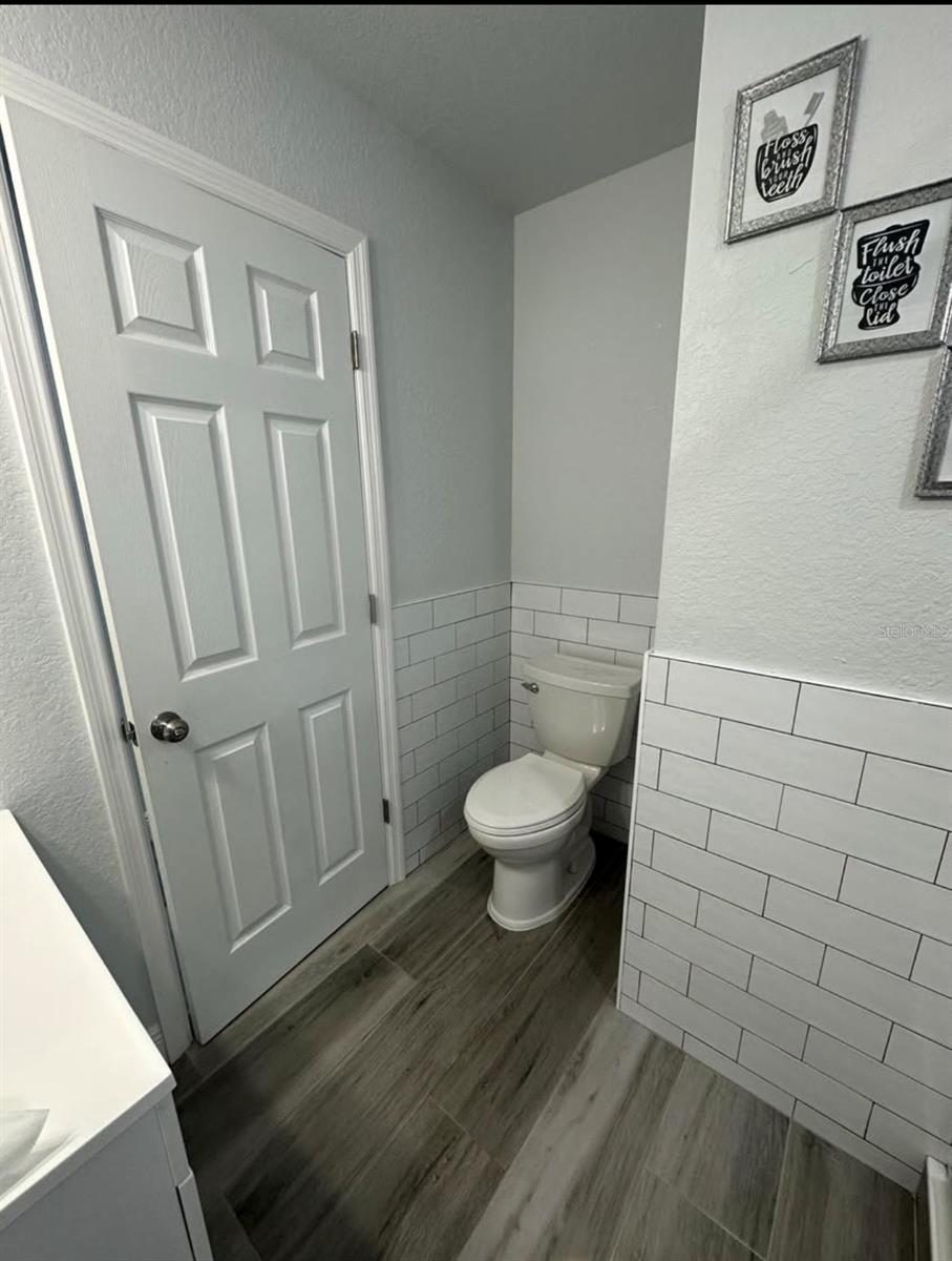 PORT CHARLOTTE SUB 03 - Residential Lease