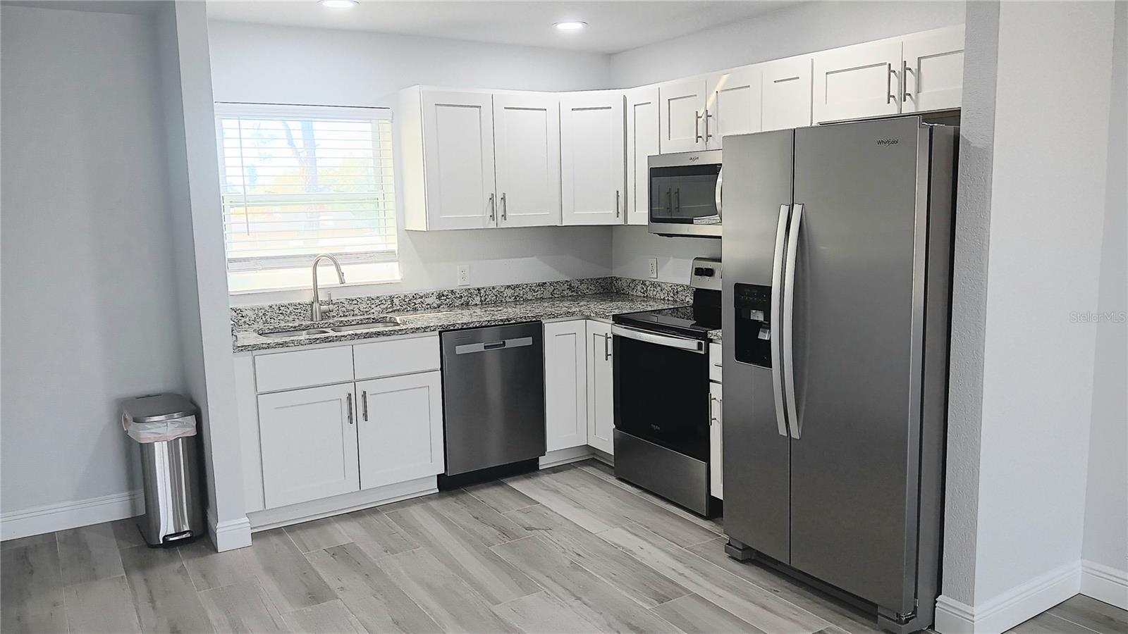 PORT CHARLOTTE SUB 03 - Residential Lease