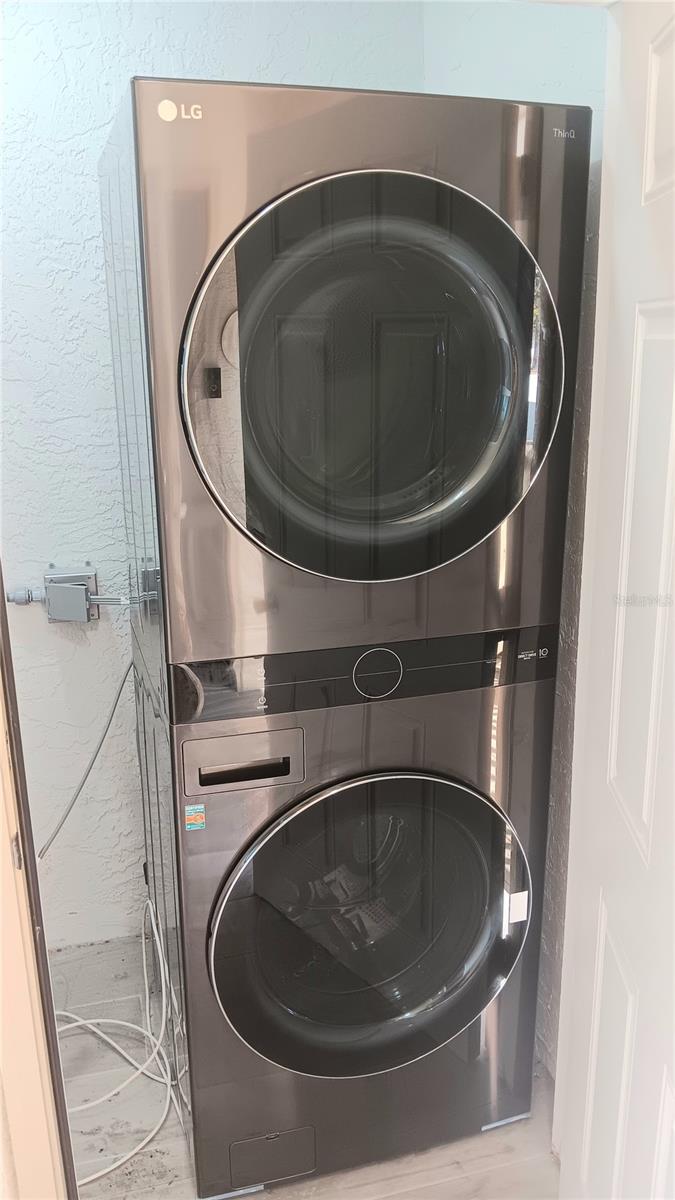 PORT CHARLOTTE SUB 03 - Residential Lease