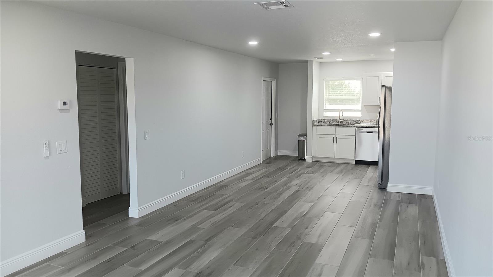 PORT CHARLOTTE SUB 03 - Residential Lease