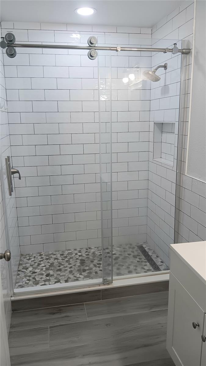 PORT CHARLOTTE SUB 03 - Residential Lease