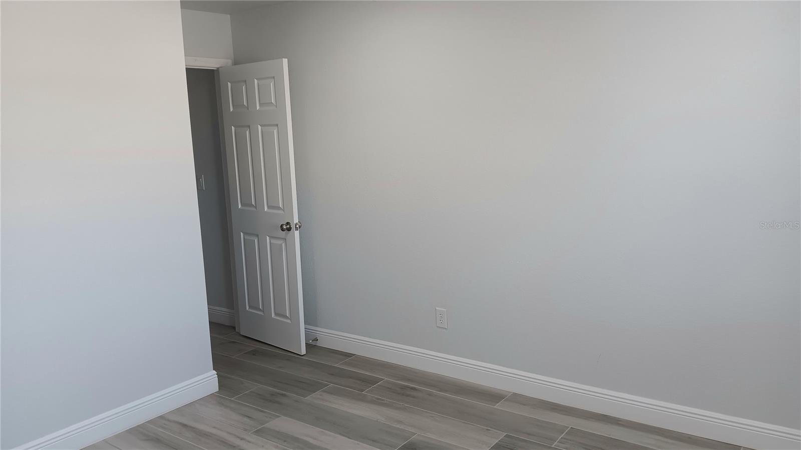 PORT CHARLOTTE SUB 03 - Residential Lease