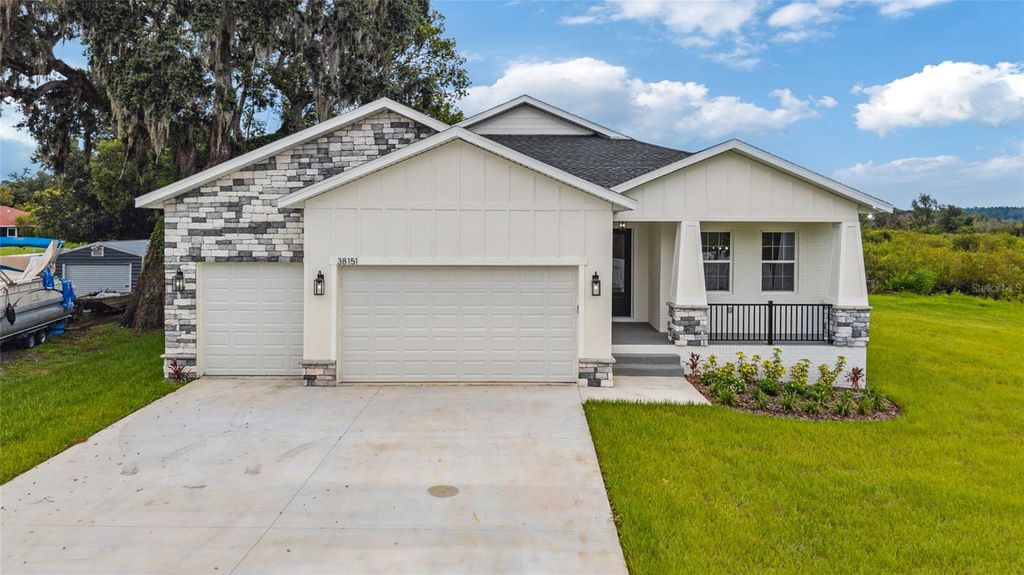 Photo of 38151 Sunset Avenue, Dade City, FL 33525 (MLS # TB8408064)