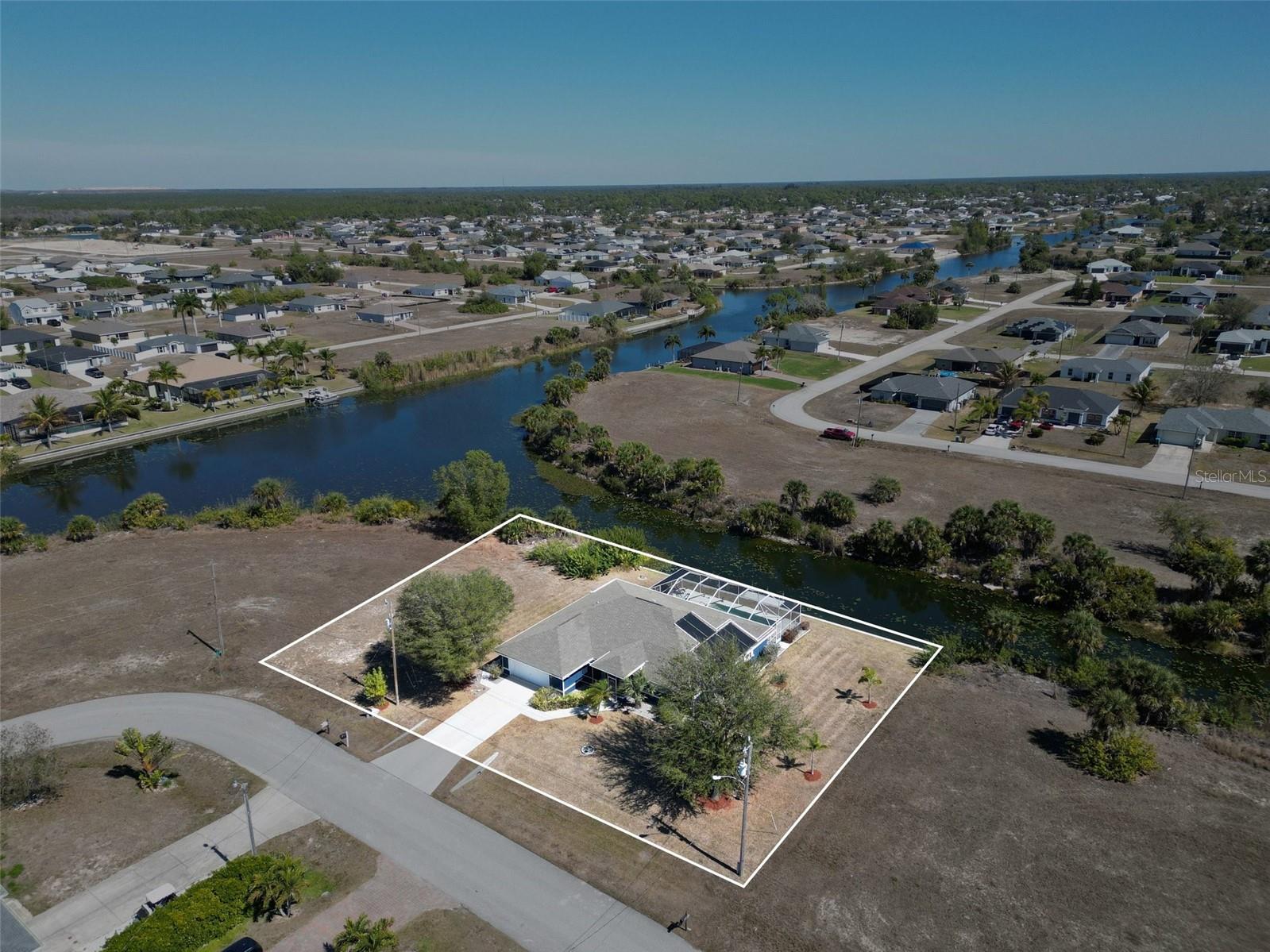 CAPE CORAL - Residential