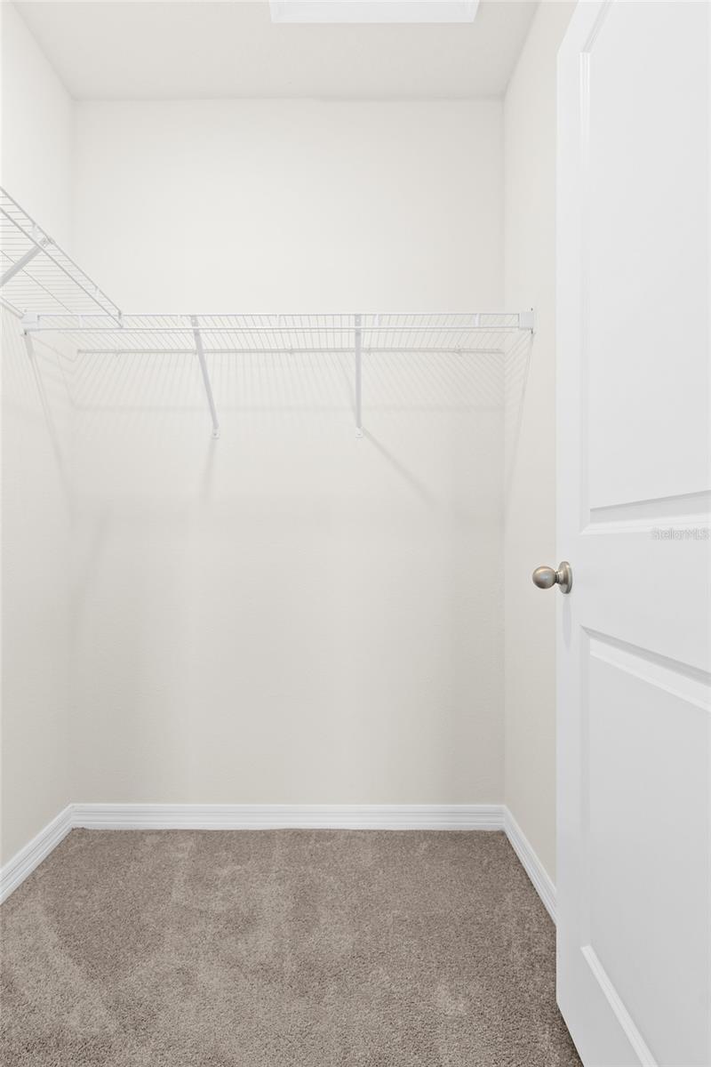 WOODLEAF HAMMOCK A REP OF A POR O - Residential Lease