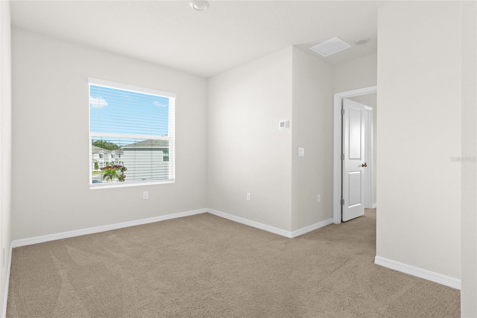 WOODLEAF HAMMOCK A REP OF A POR O - Residential Lease