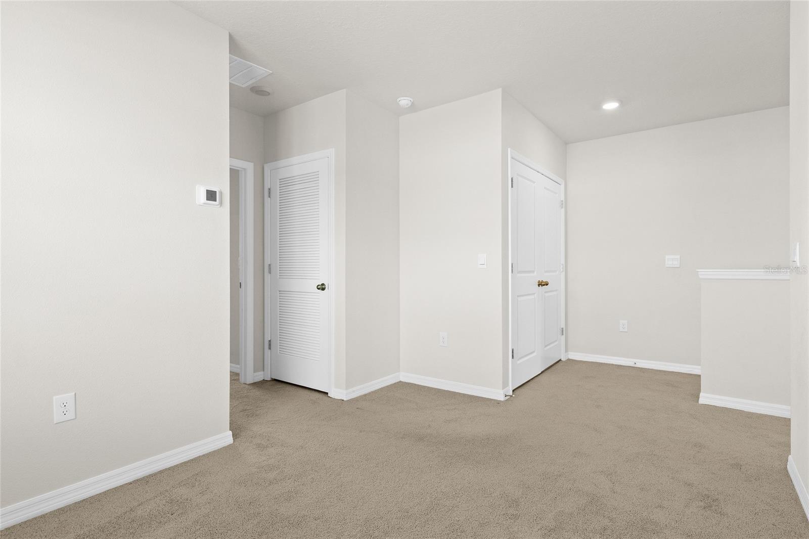 WOODLEAF HAMMOCK A REP OF A POR O - Residential Lease