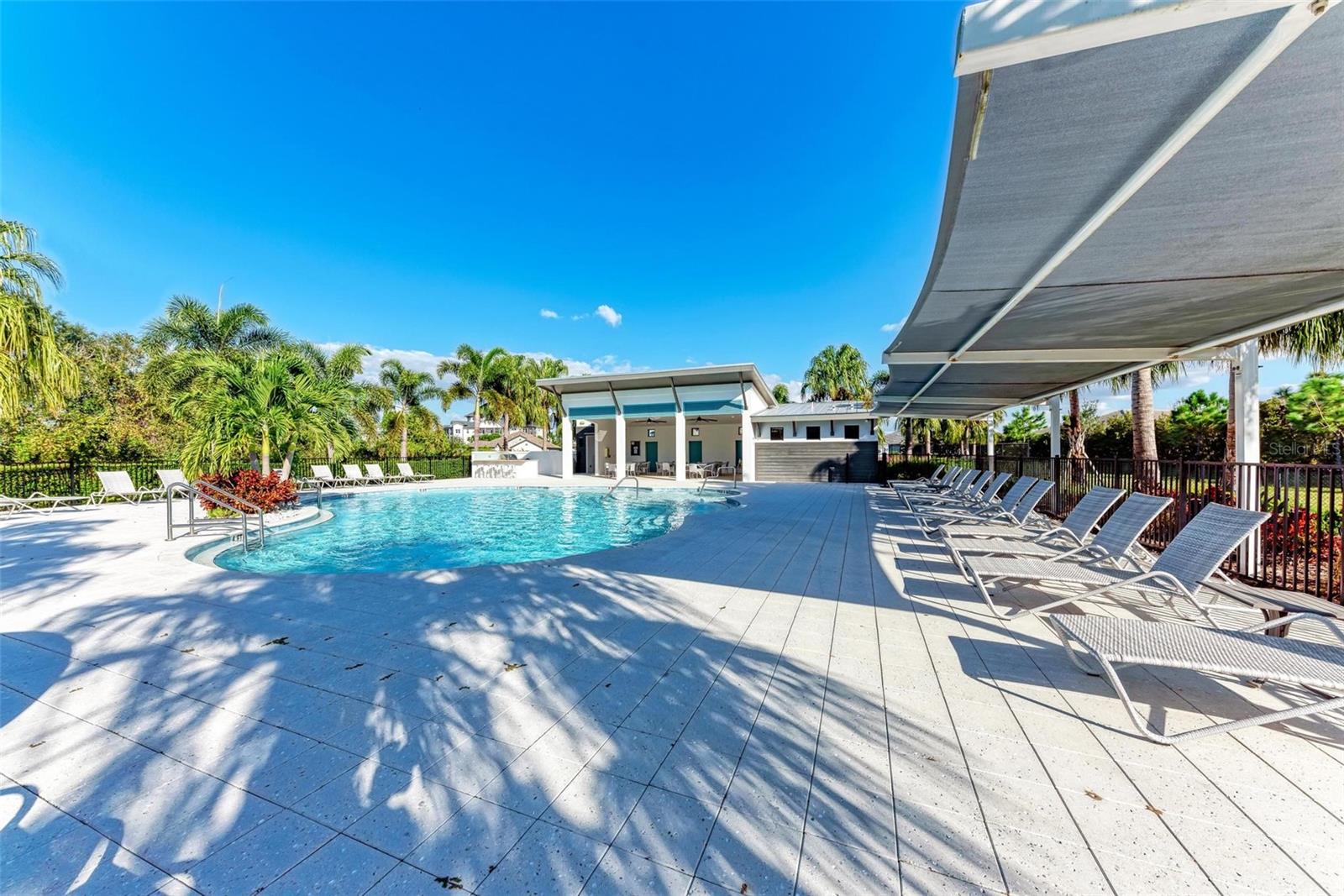 WOODLEAF HAMMOCK A REP OF A POR O - Residential Lease