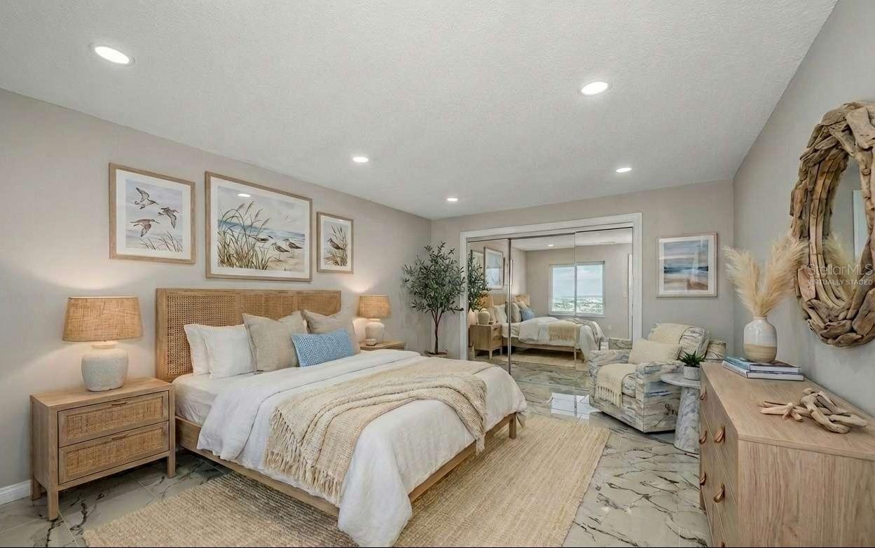 HARBOUR CLUB CONDO NO 3 - Residential