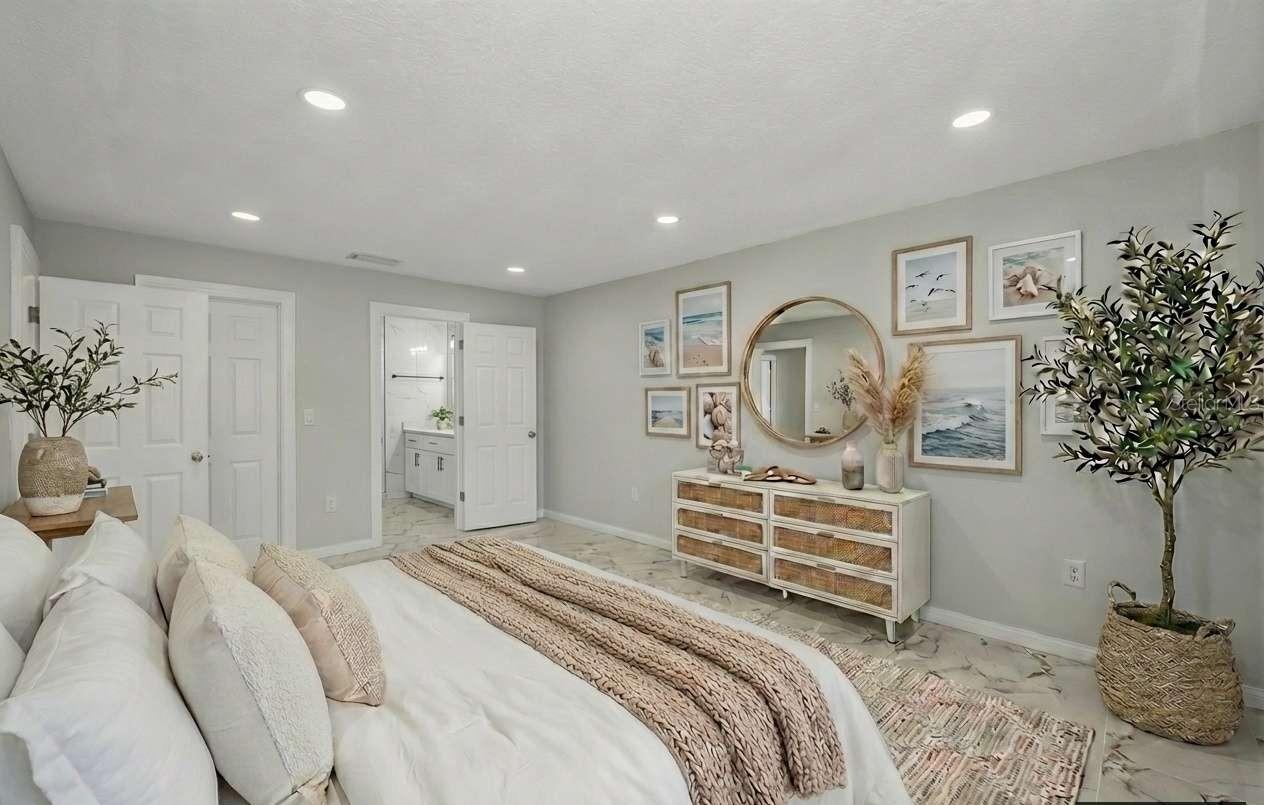 HARBOUR CLUB CONDO NO 3 - Residential