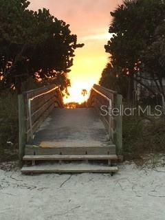 HARBOUR CLUB CONDO NO 3 - Residential