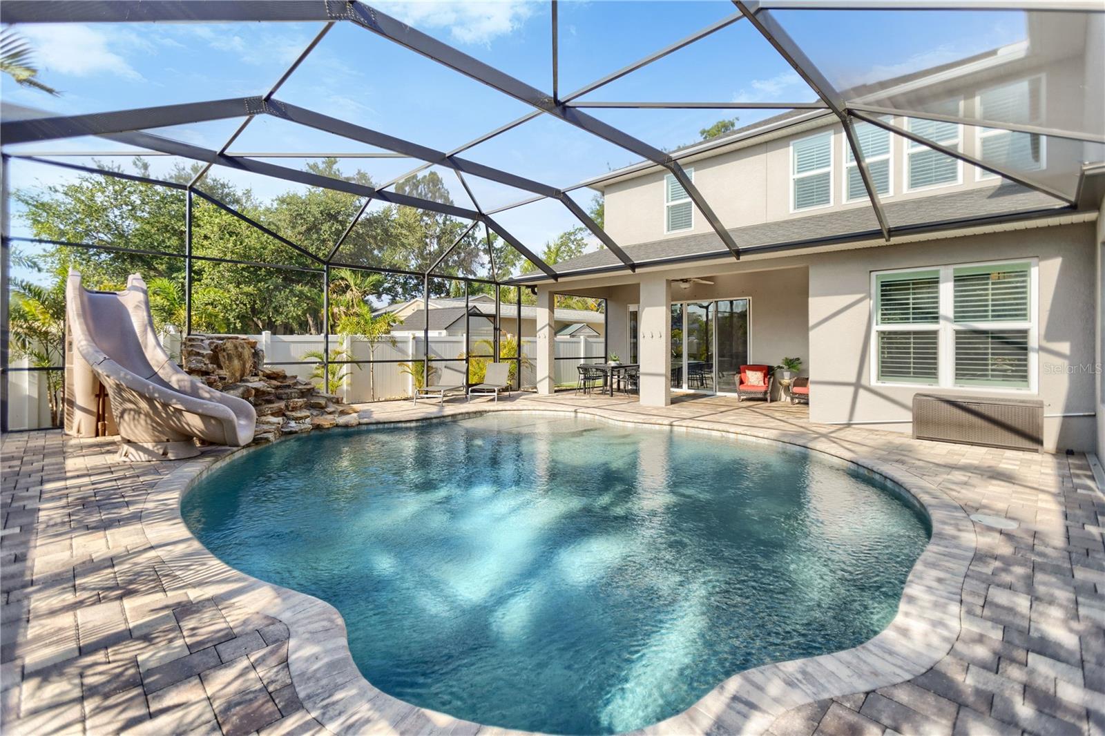 ELENOR PLACE - Residential