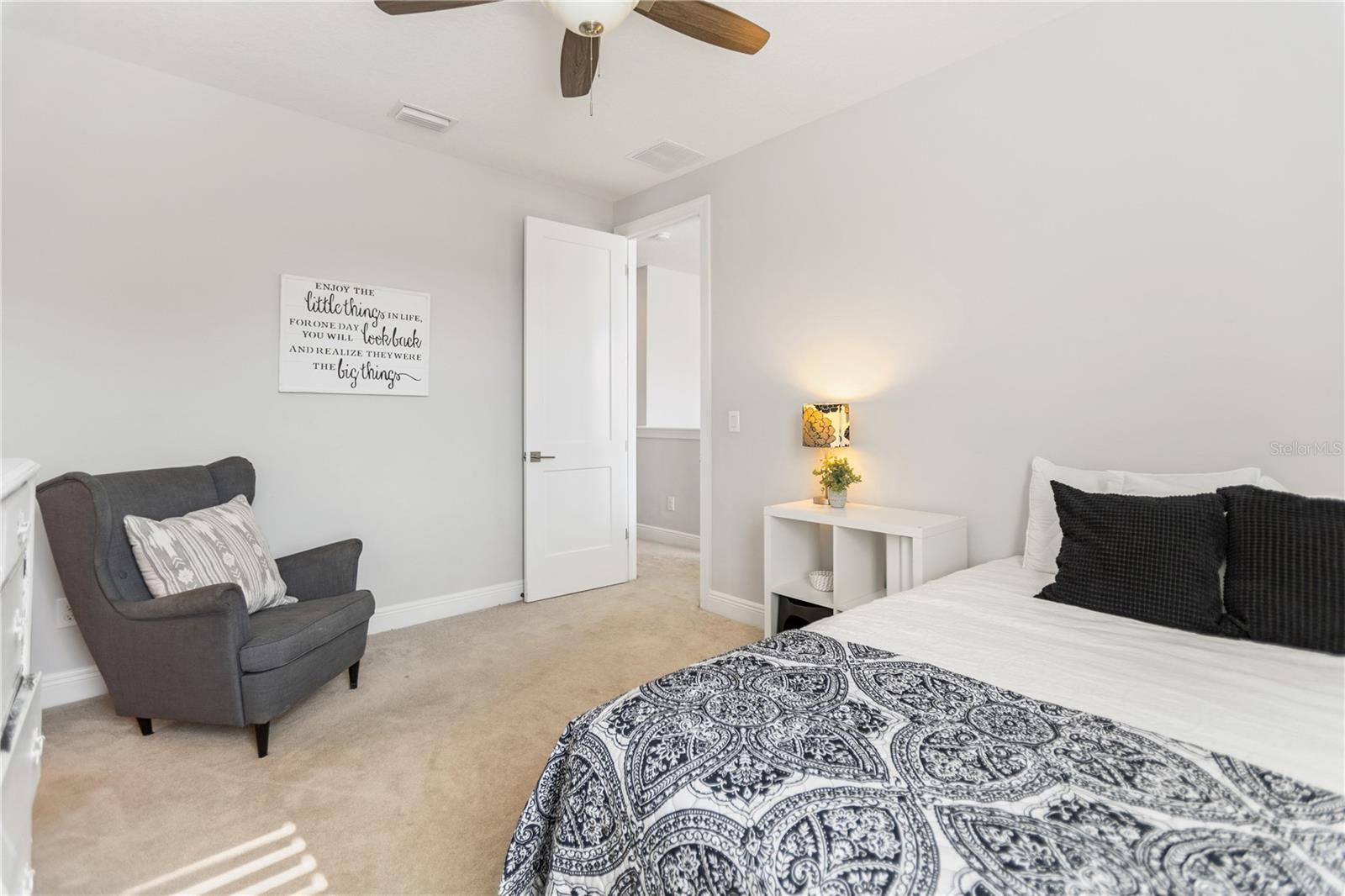 ELENOR PLACE - Residential