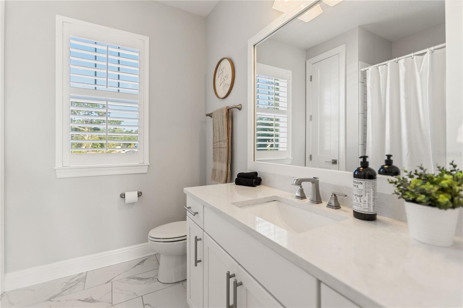 ELENOR PLACE - Residential