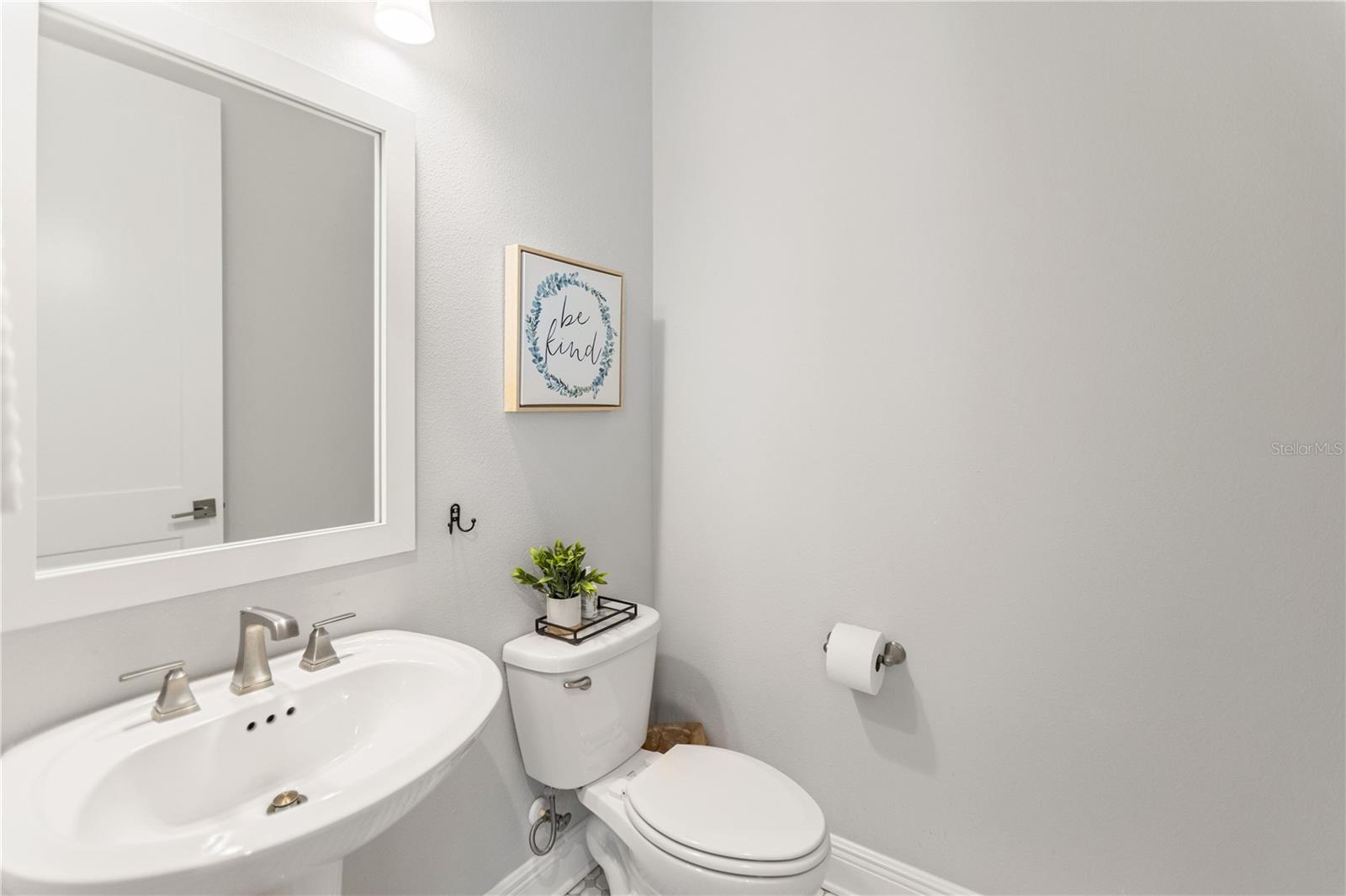ELENOR PLACE - Residential