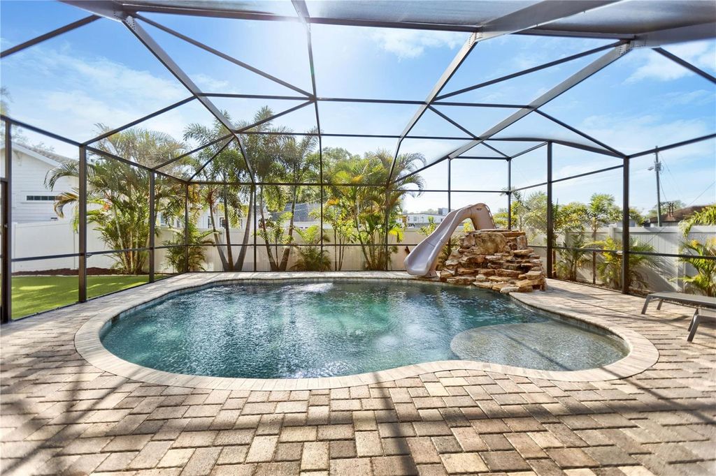 Photo of 1506 S Clark Avenue, Tampa, FL 33629 (MLS # TB8506421)