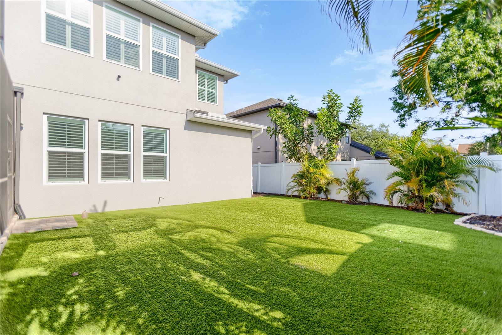ELENOR PLACE - Residential