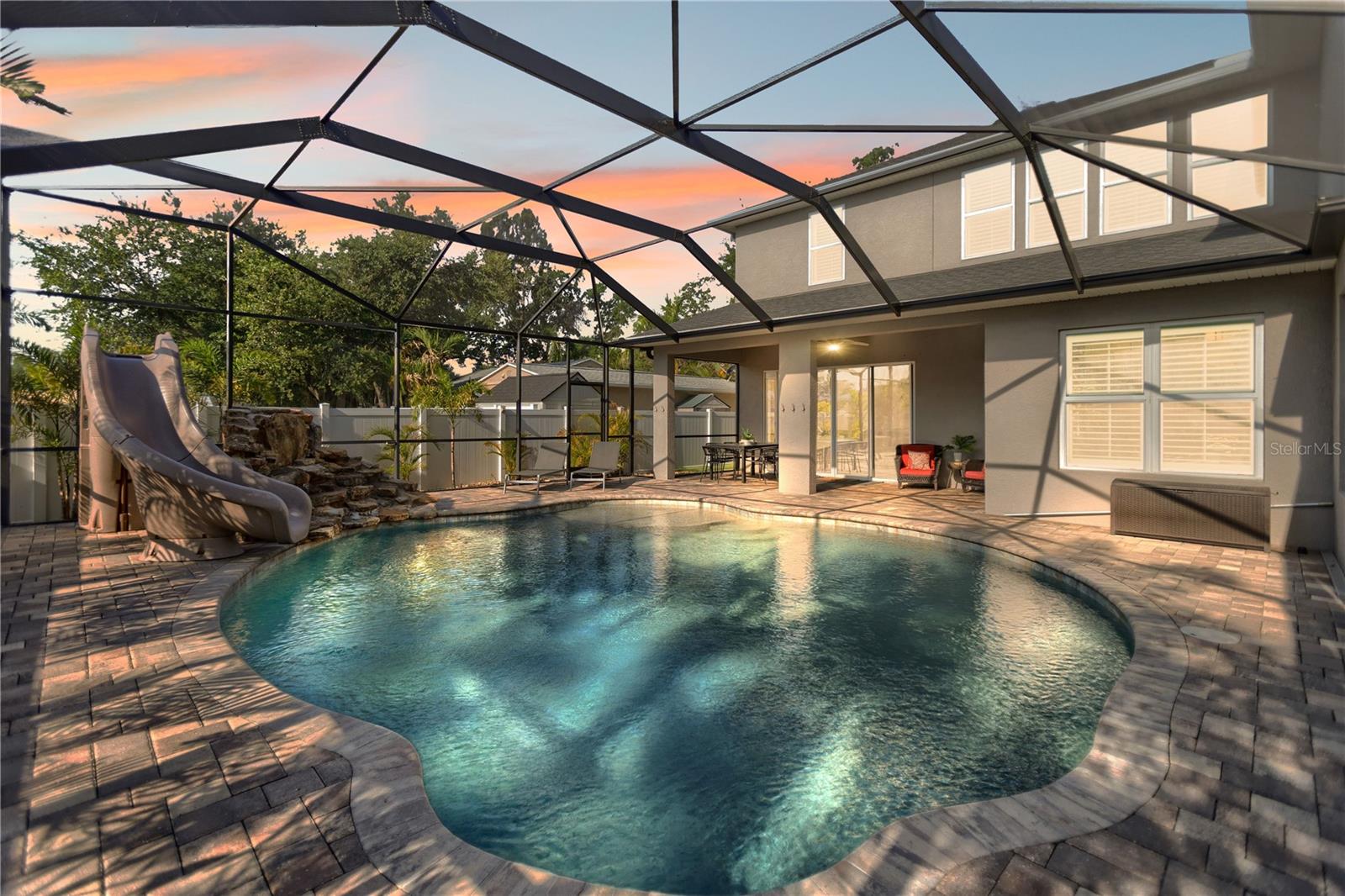 ELENOR PLACE - Residential