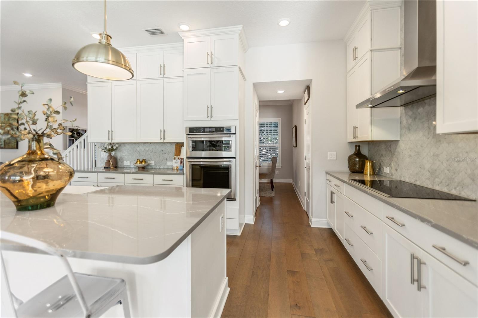 ELENOR PLACE - Residential