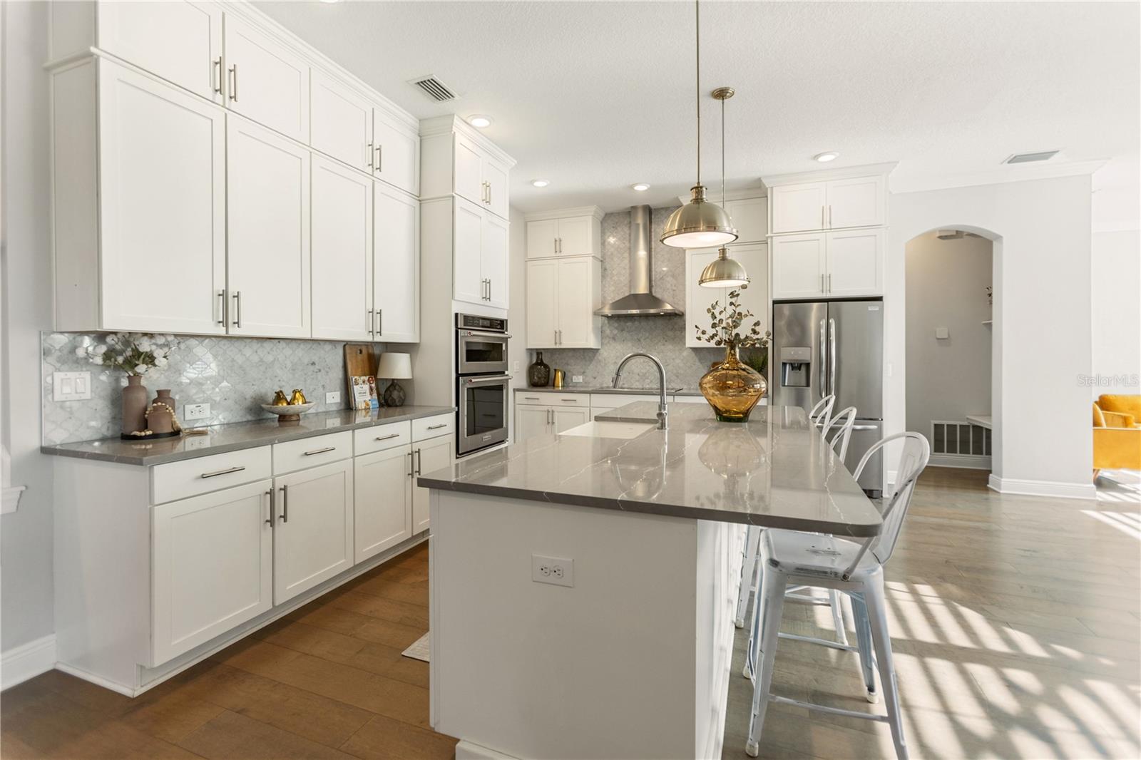 ELENOR PLACE - Residential