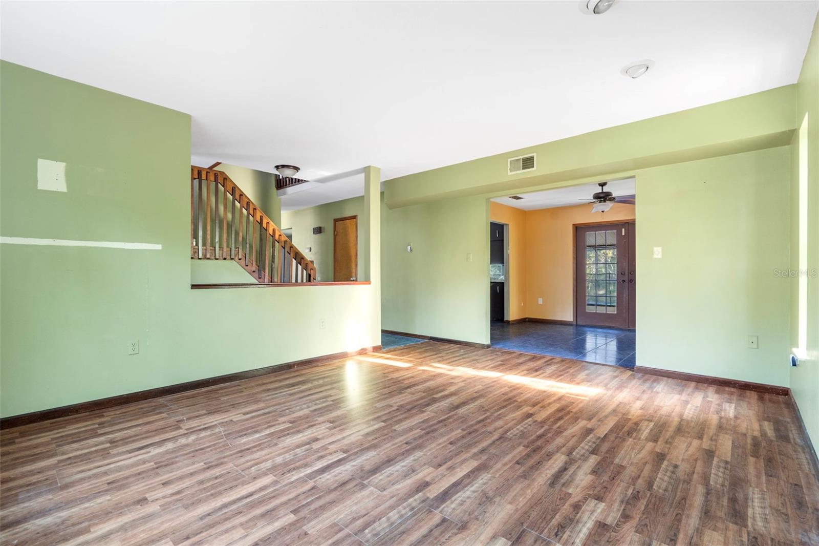 GOLDEN ACRES - Residential