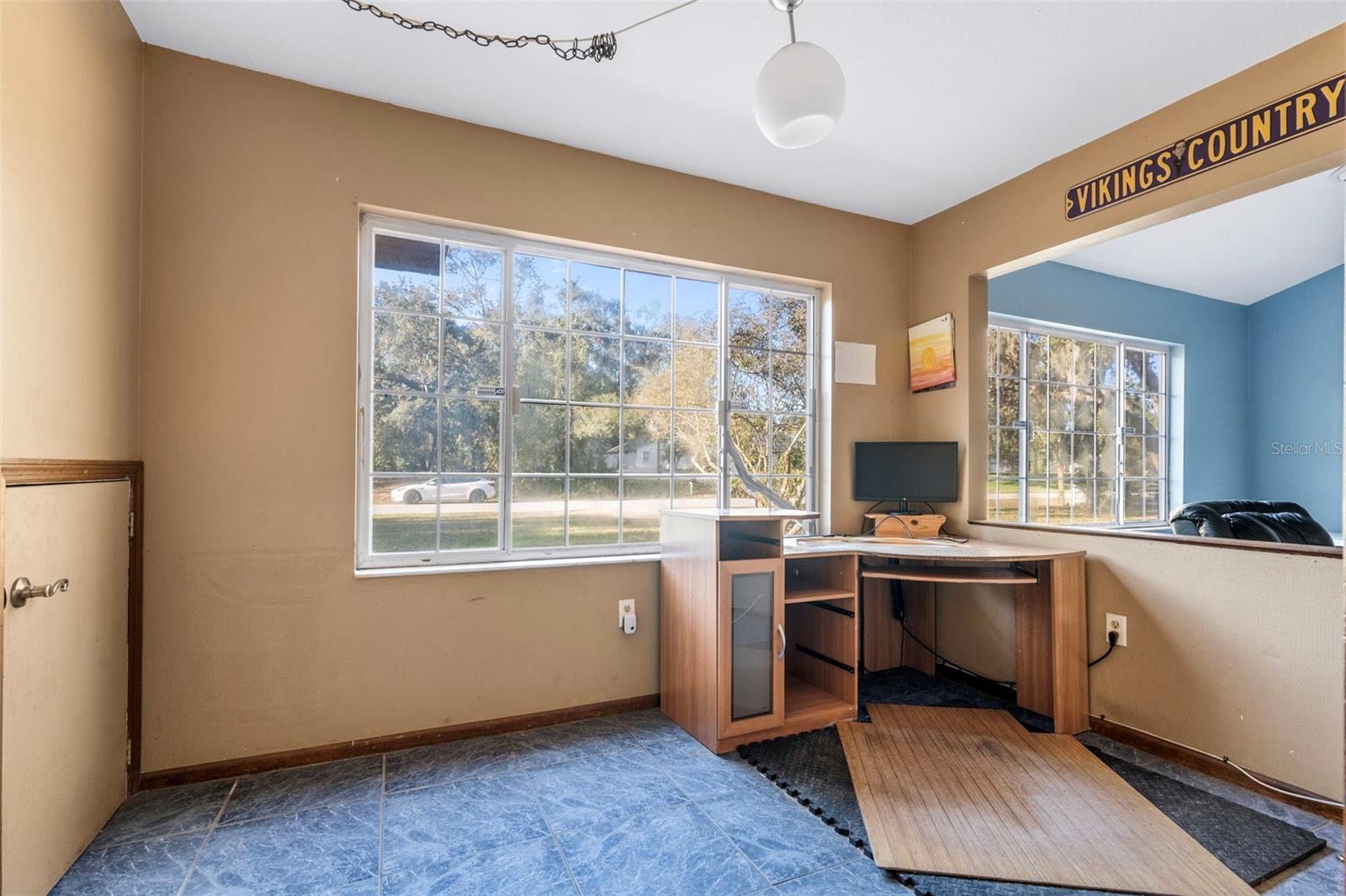 GOLDEN ACRES - Residential