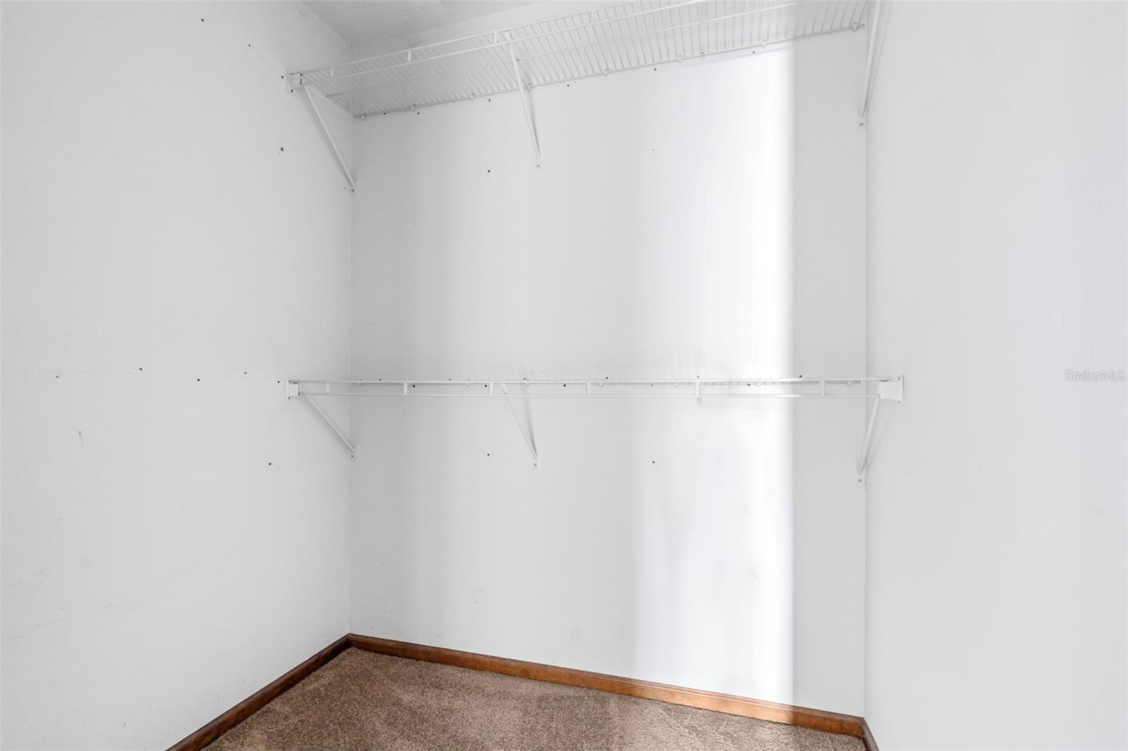 GOLDEN ACRES - Residential