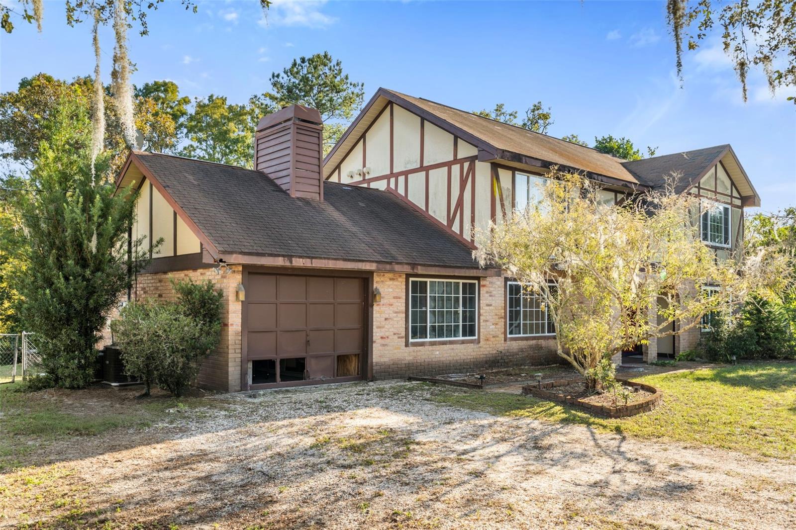 GOLDEN ACRES - Residential