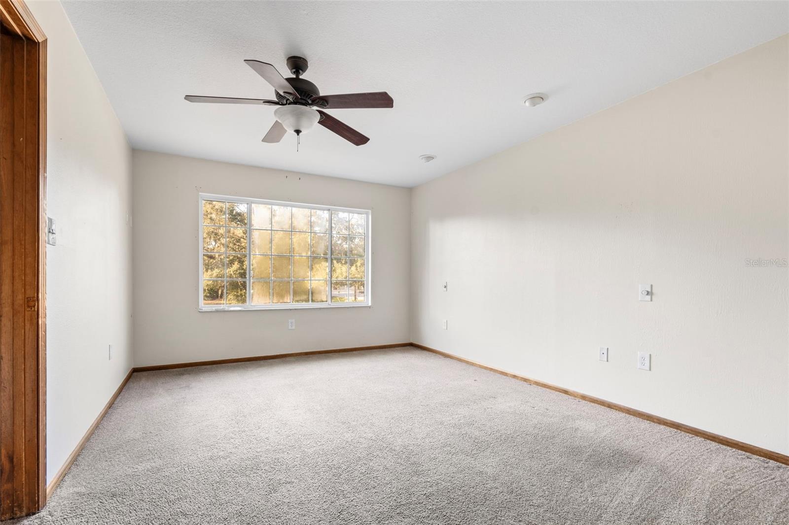 GOLDEN ACRES - Residential