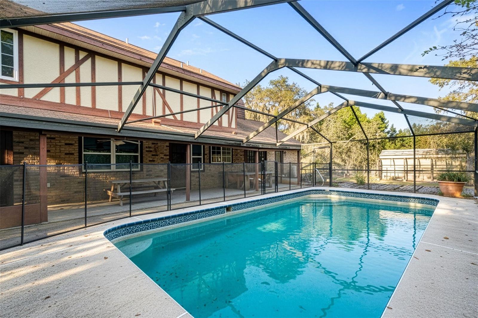 GOLDEN ACRES - Residential