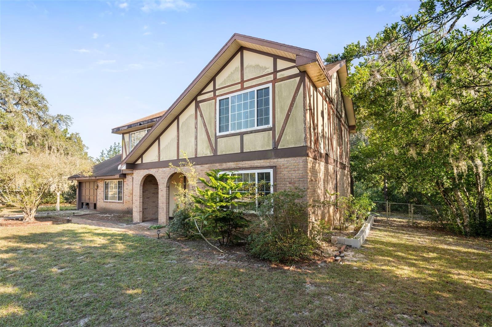 GOLDEN ACRES - Residential