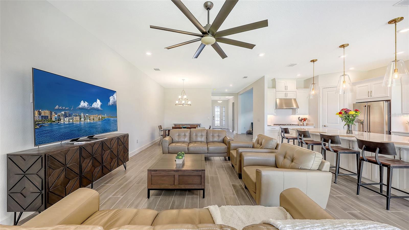 11427 VIANI TERRACE