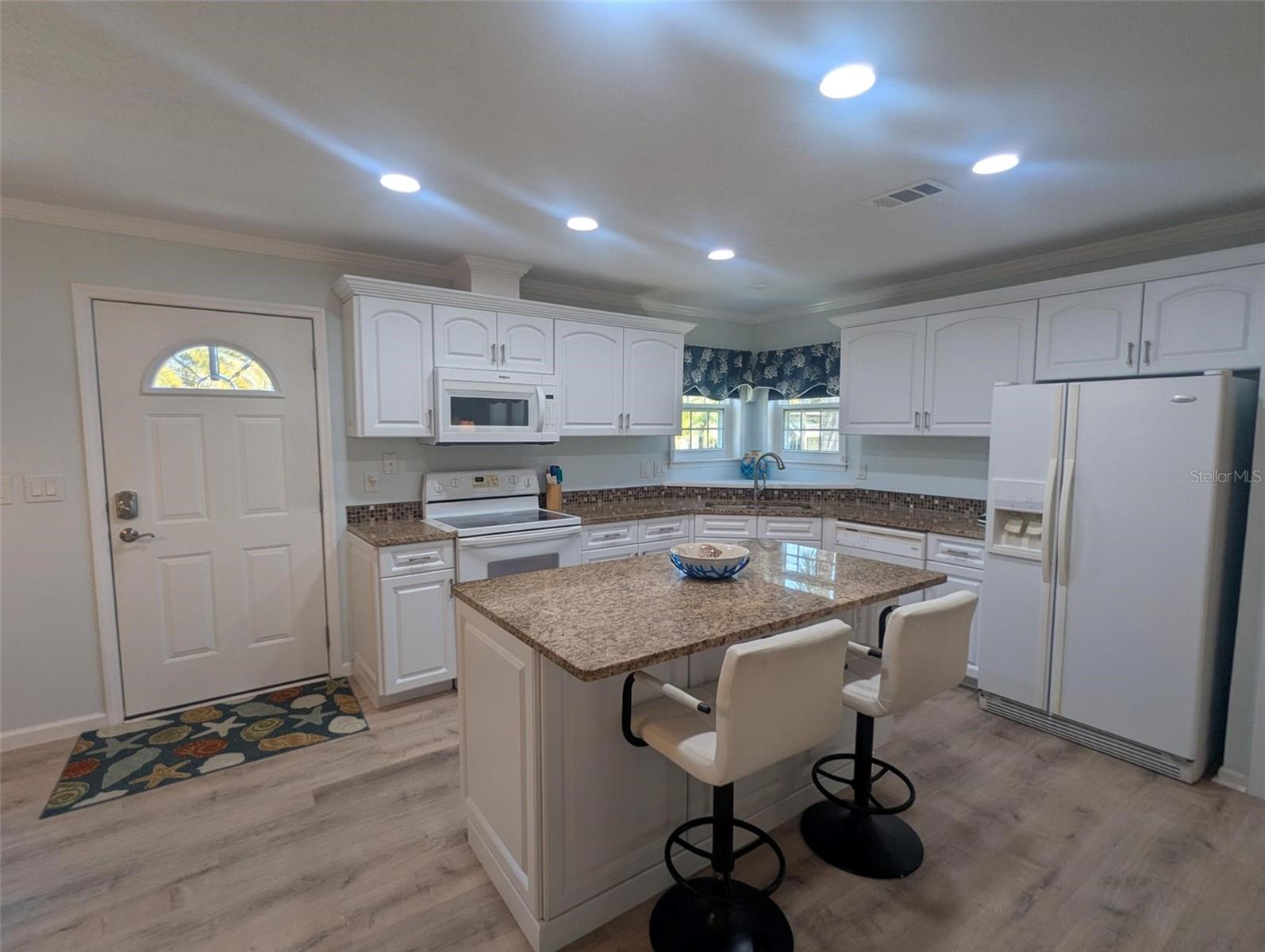 MAPLE LEAF ESTATES - Residential