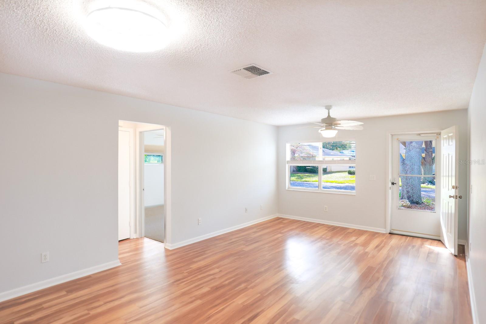 ON TOP OF THE WORLD CENTRAL - Residential