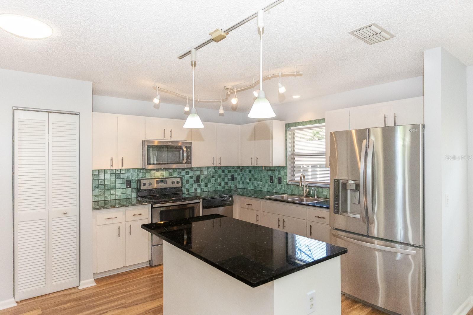 ON TOP OF THE WORLD CENTRAL - Residential