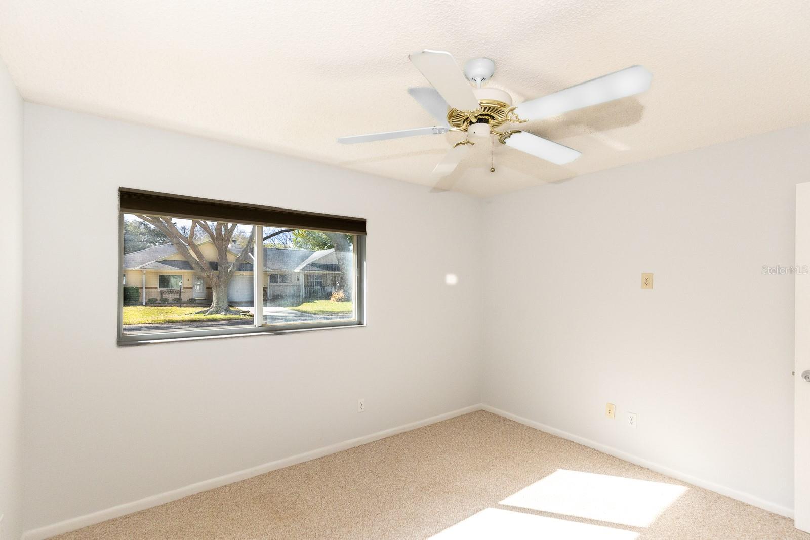 ON TOP OF THE WORLD CENTRAL - Residential