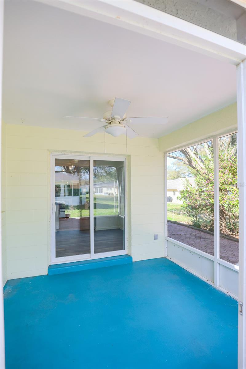 ON TOP OF THE WORLD CENTRAL - Residential