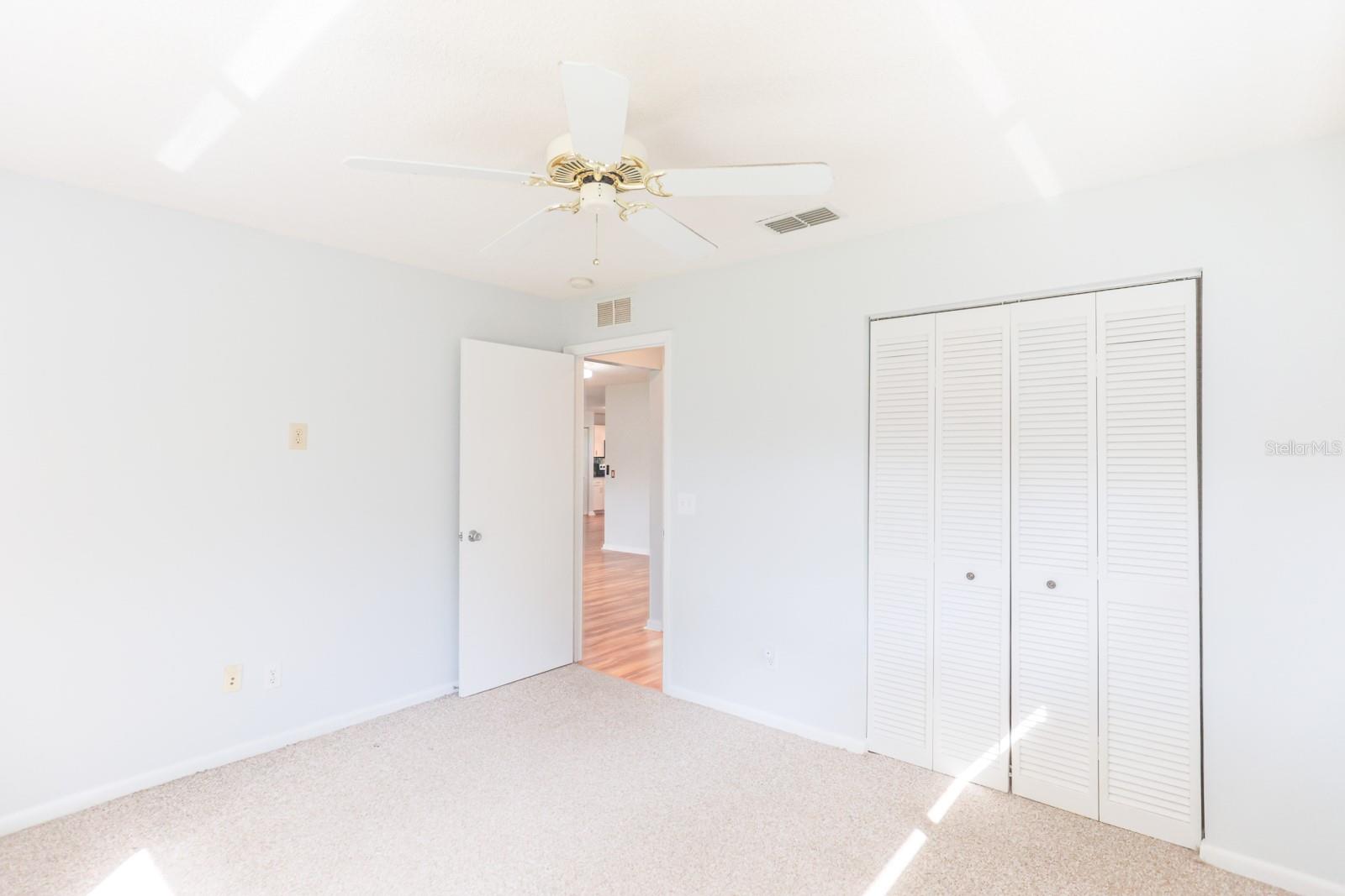 ON TOP OF THE WORLD CENTRAL - Residential