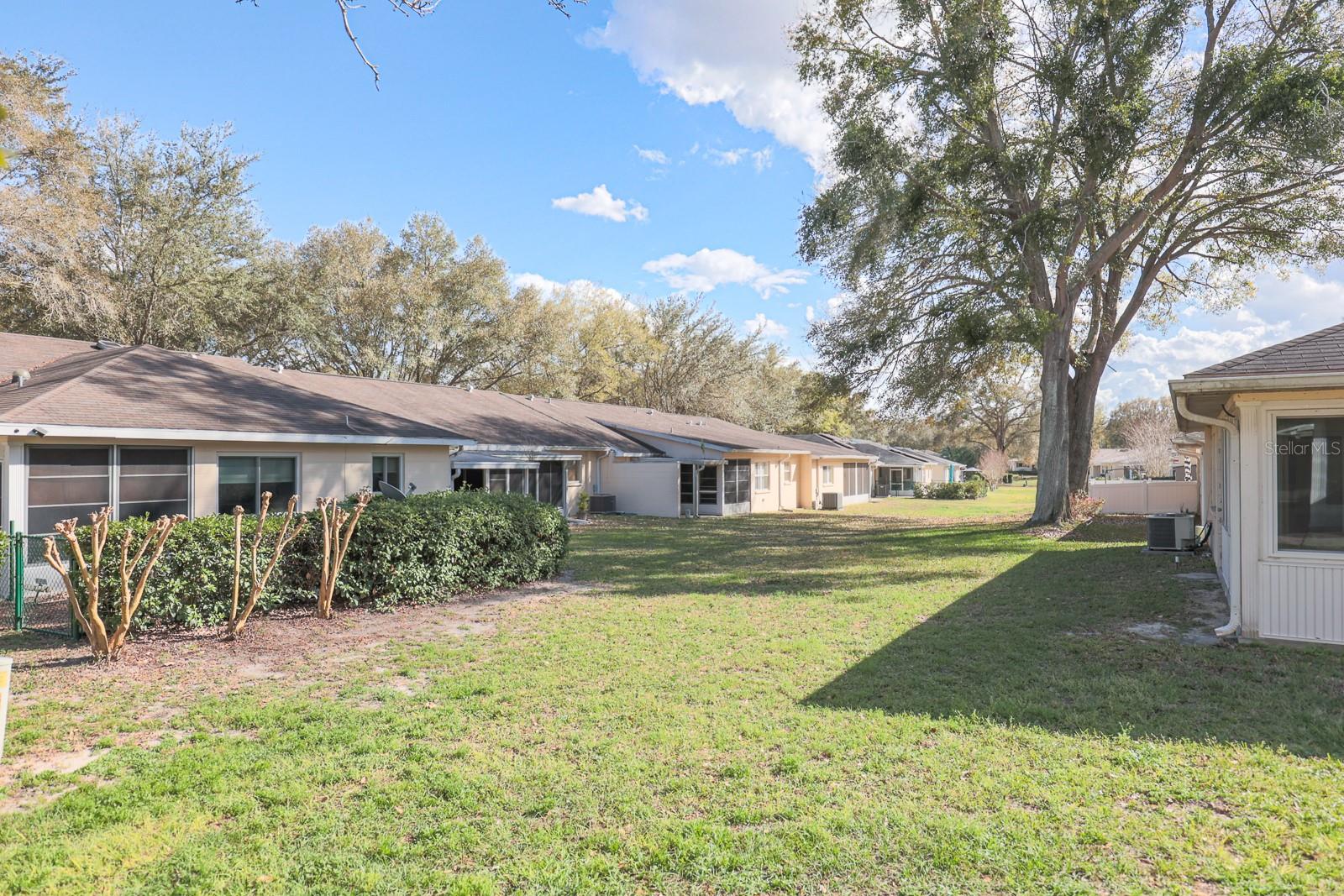 ON TOP OF THE WORLD CENTRAL - Residential