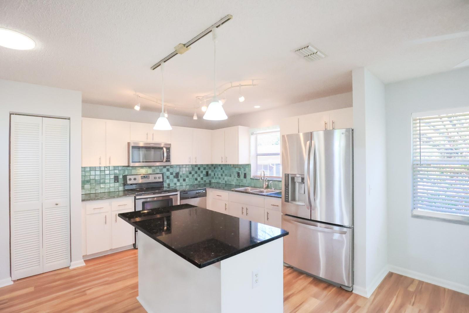 ON TOP OF THE WORLD CENTRAL - Residential