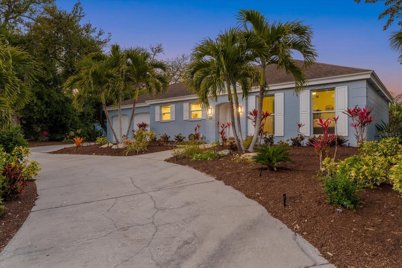 SIESTA BEACH - Residential