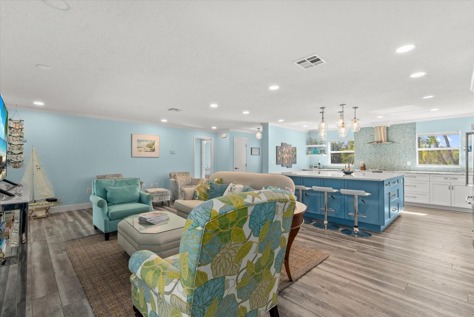 SIESTA BEACH - Residential