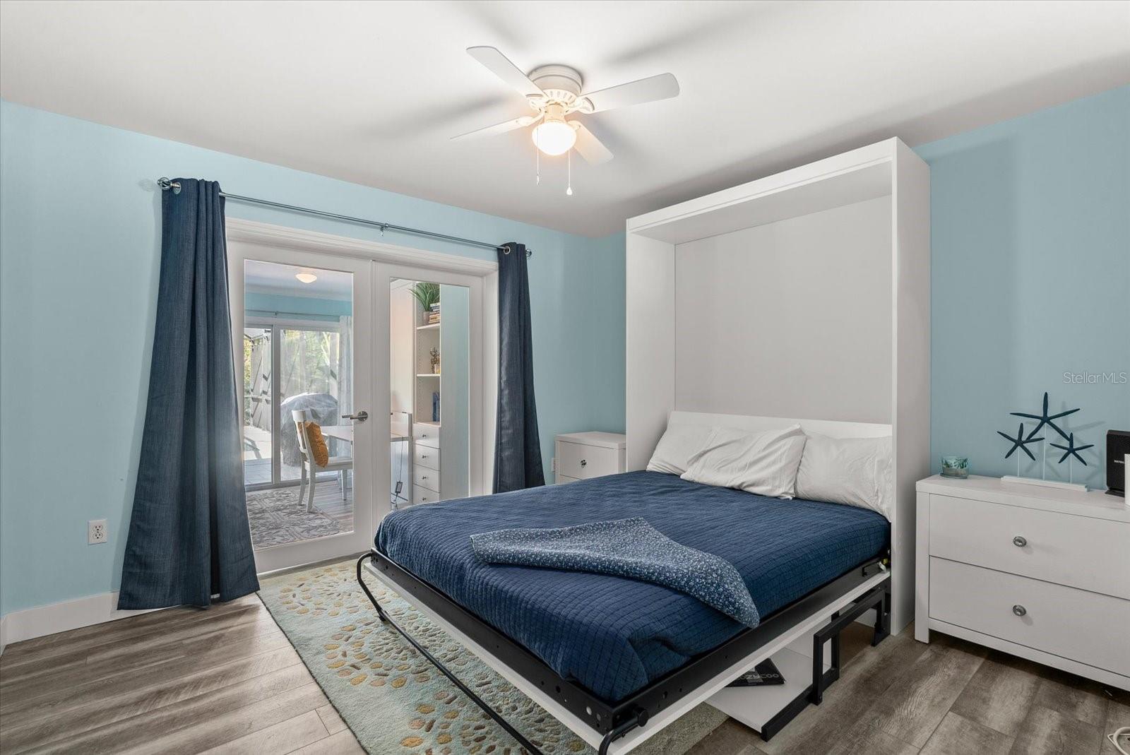 SIESTA BEACH - Residential