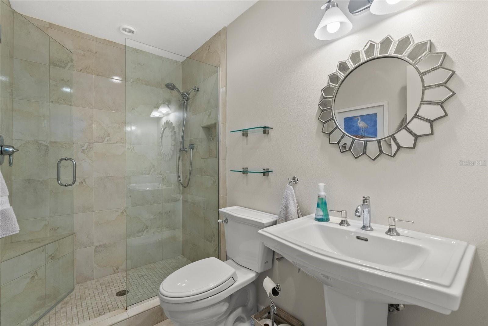 SIESTA BEACH - Residential