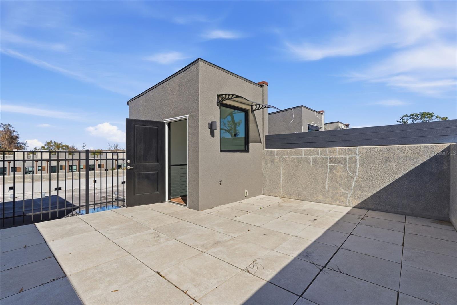 CARROLLWOOD CROSSINGS 2 - Residential