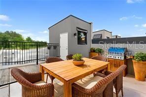 CARROLLWOOD CROSSINGS 2 - Residential