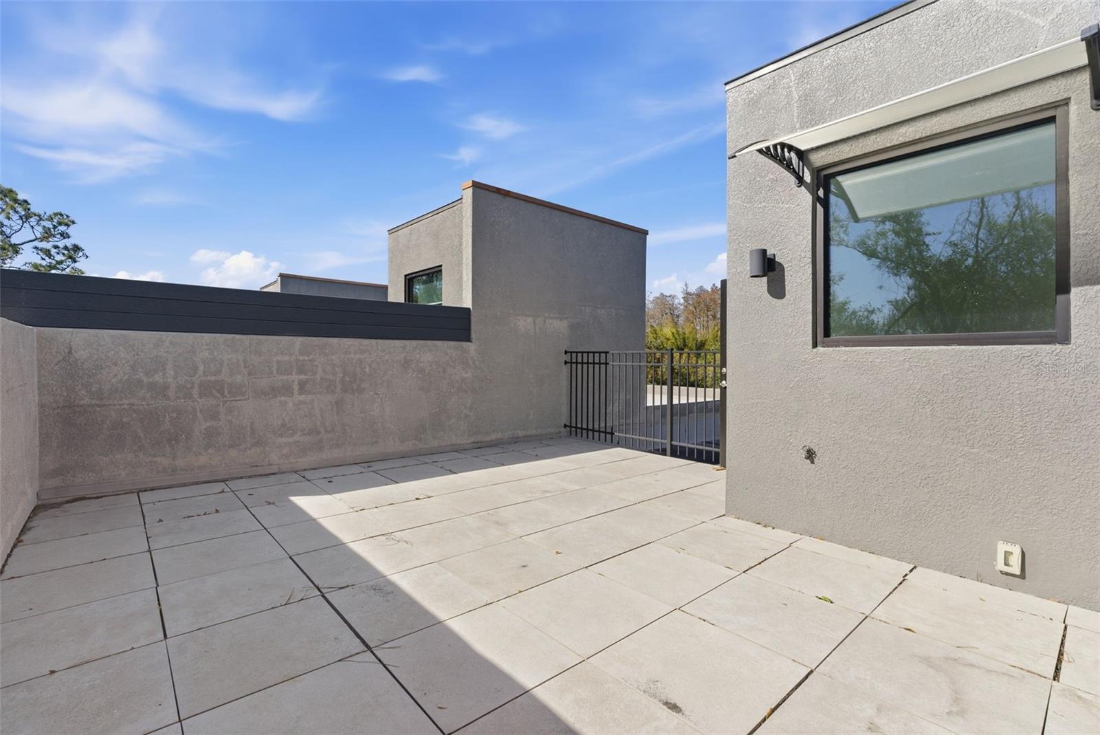 CARROLLWOOD CROSSINGS 2 - Residential