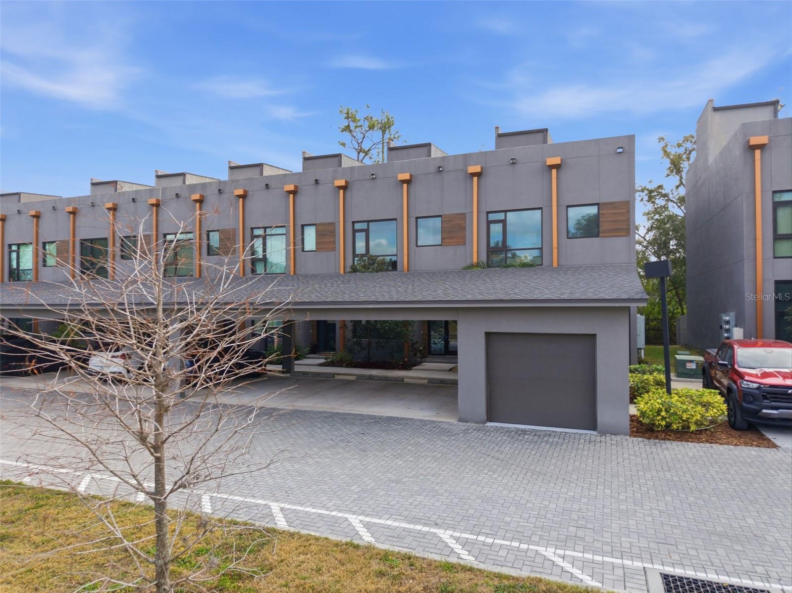 CARROLLWOOD CROSSINGS 2 - Residential