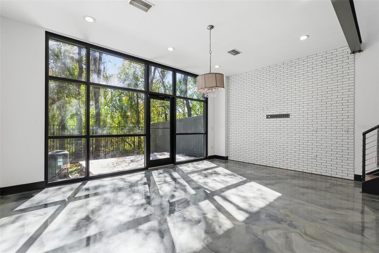 CARROLLWOOD CROSSINGS 2 - Residential